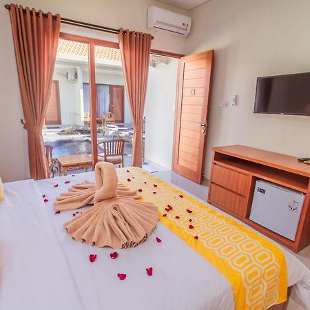 Отель Cening Ayu Sanur Экстерьер фото