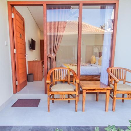 Отель Cening Ayu Sanur Экстерьер фото