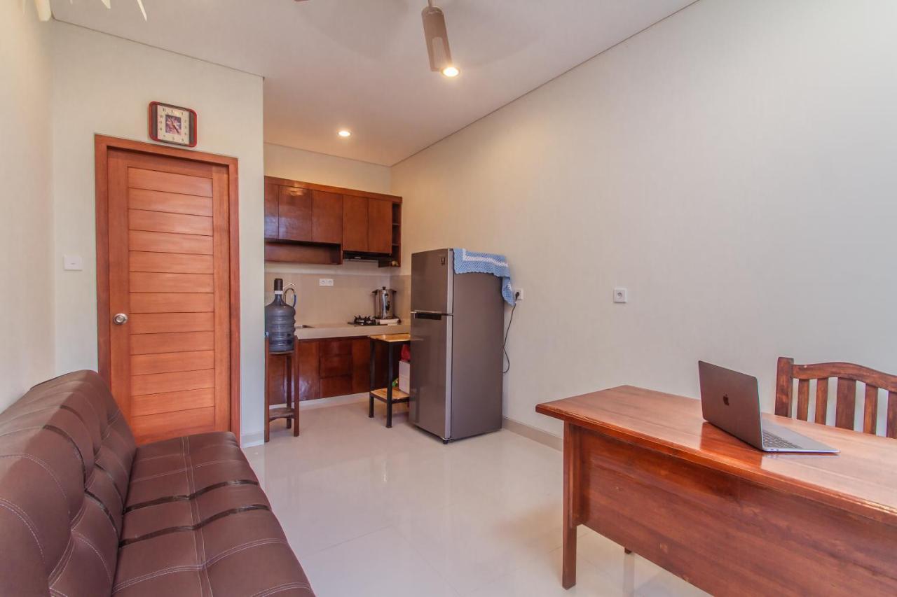 Отель Cening Ayu Sanur Экстерьер фото
